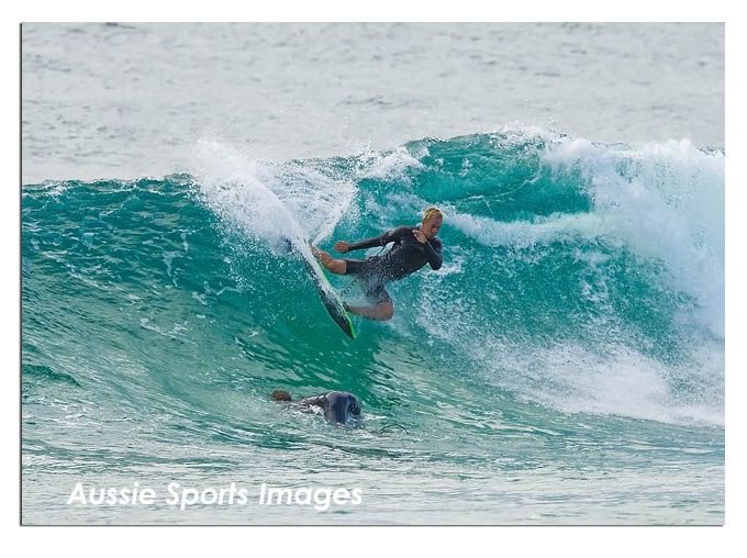 IMAGE: http://i132.photobucket.com/albums/q12/surfphotos/Dbah/Duranabah_05Apr2008_0558.jpg