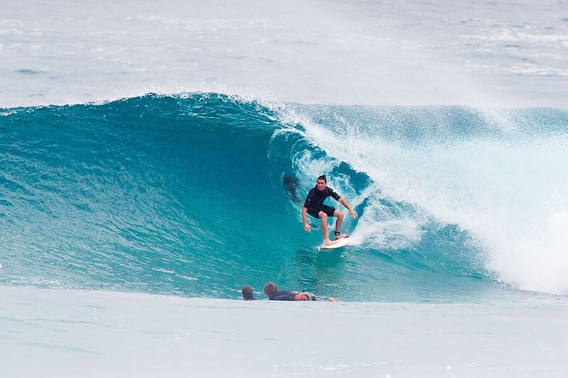 IMAGE: http://i132.photobucket.com/albums/q12/surfphotos/bcam/DB_10-1-07-0242.jpg