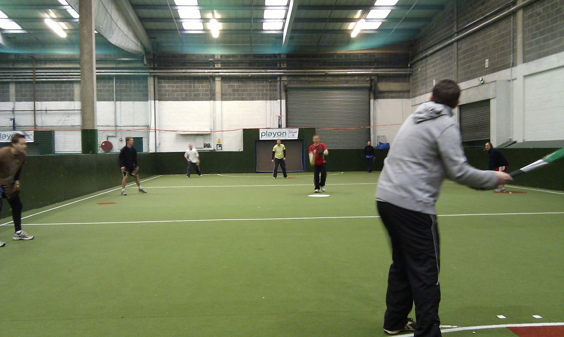 indoor softball shoes