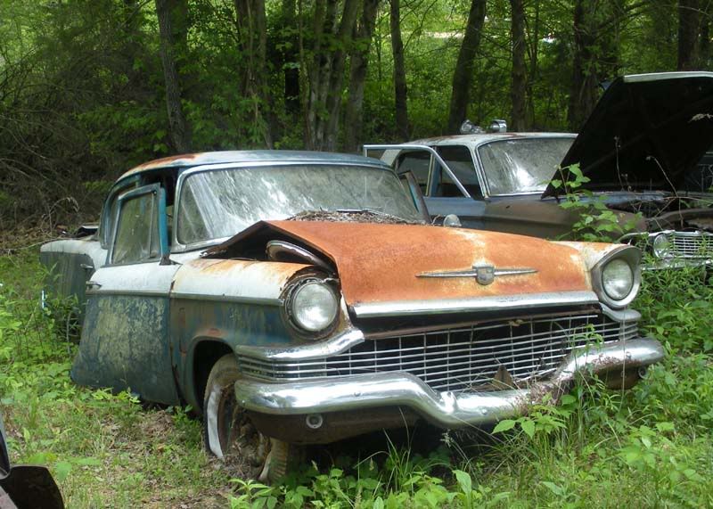 Leon's Junk Yard (lots of pics)